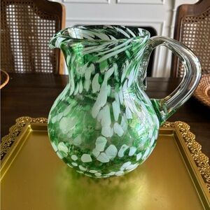 Vintage Mcm retro green and white thick blown confetti glass pitcher 10 cups